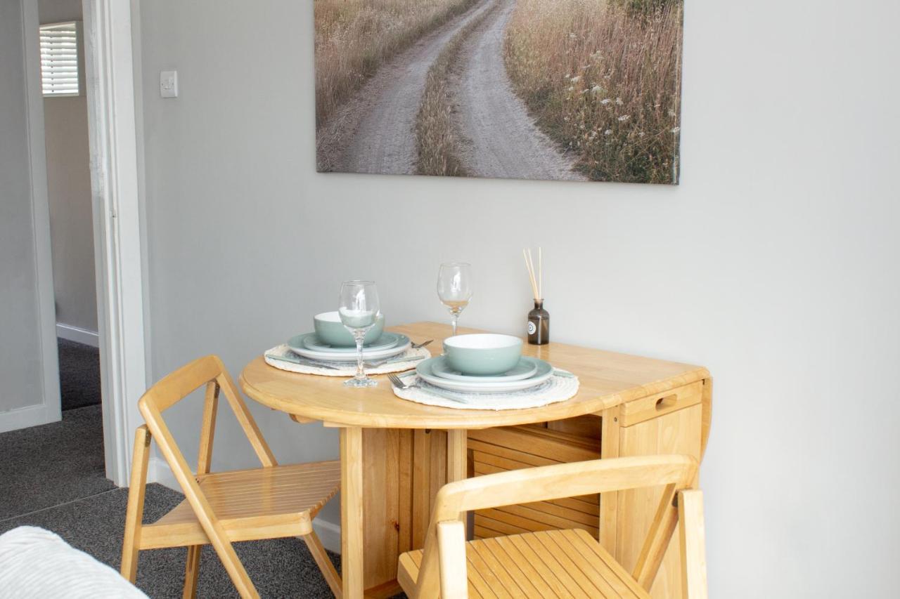 Cosy 3Bed Bungalow In West Kirby, Free Parking Frankby Zewnętrze zdjęcie